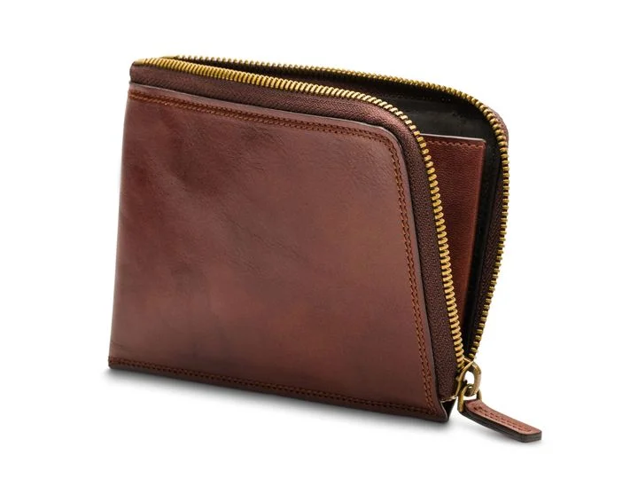 Bosca Dolce Zippered Leather Wallet